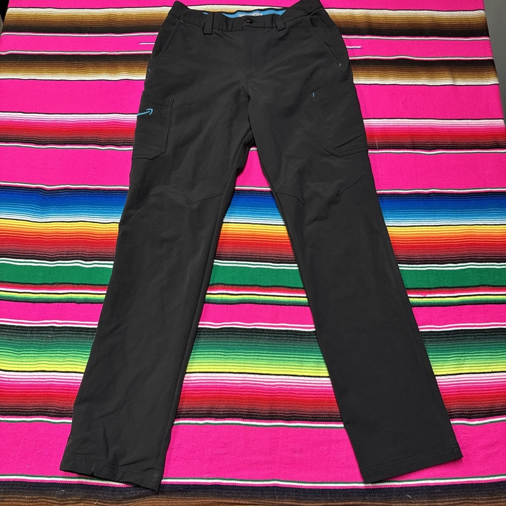 Amazon New Luly Yang in Seattle Pants Men S (30-32) Black Cargo‎ Pocket Smile
